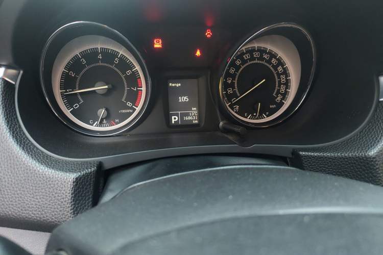 Used Suzuki Kizashi 2011 2.4L Two-Wheel Drive Luxury Navigation Edition Odometer Close Up