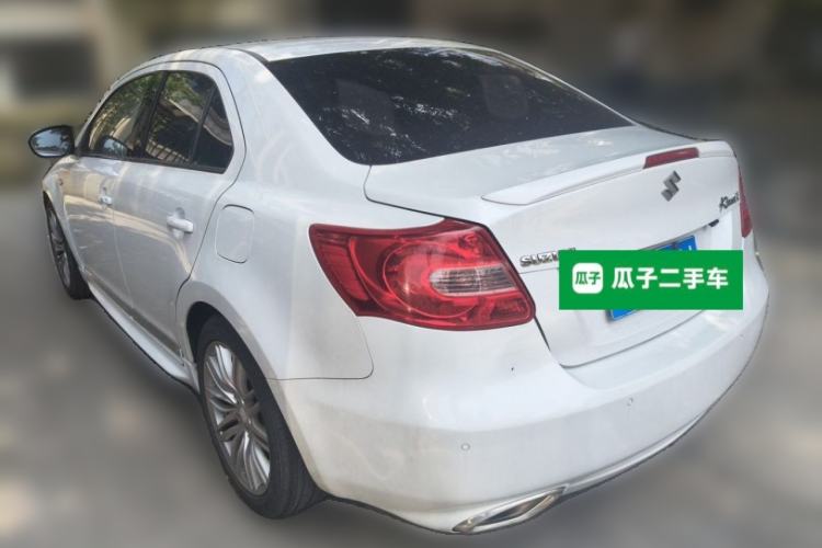 Used Suzuki Kizashi 2011 2.4L Two-Wheel Drive Sport with Navigation Rear Left 45 Deg