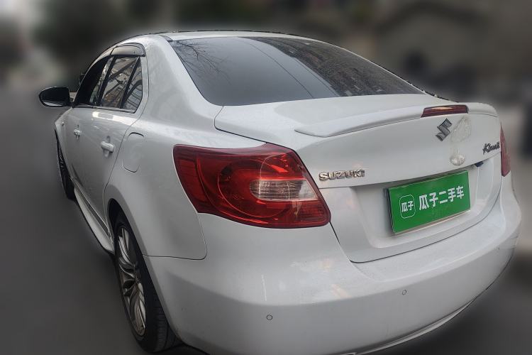 Used Suzuki Kizashi 2011 2.4L Two-Wheel Drive Luxury Navigation Edition Rear Left 45 Deg
