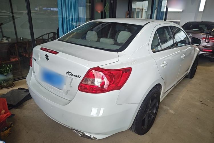 Used Suzuki Kizashi 2011 2.4L Two-Wheel Drive Manual Standard Edition Rear Right 45 Deg