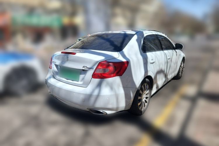 Used Suzuki Kizashi 2011 2.4L Two-Wheel Drive CVT Standard Edition Rear Right 45 Deg