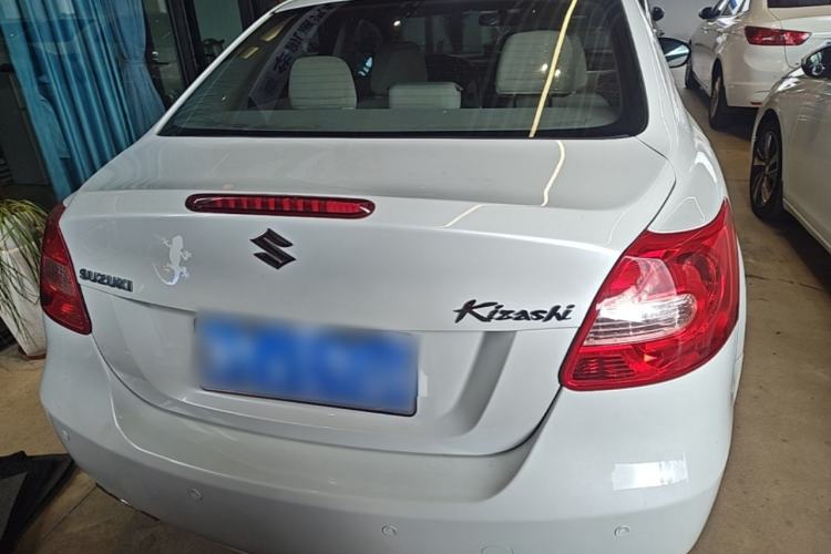 Used Suzuki Kizashi 2011 2.4L Two-Wheel Drive Manual Standard Edition Rear