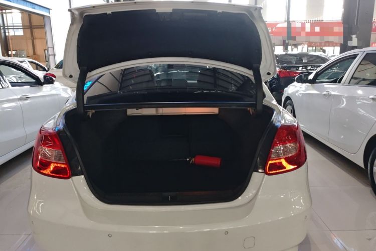 Used Suzuki Kizashi 2011 2.4L Two-Wheel Drive Luxury Navigation Edition Trunk