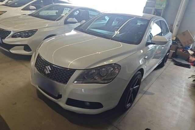 Used Suzuki Kizashi 2011 2.4L Two-Wheel Drive Manual Standard Edition