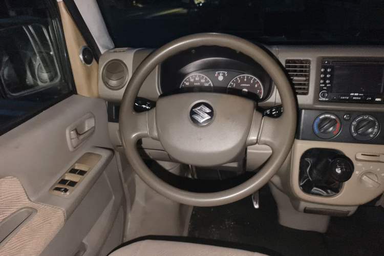 Used Suzuki Landy 2007 1.4L Manual Luxury Version Steering Wheel