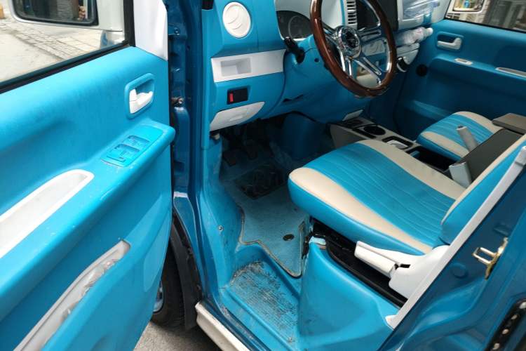 Used Suzuki Landy 2009 1.4L Manual Comfort Version Sunlight Edition Driver Seat