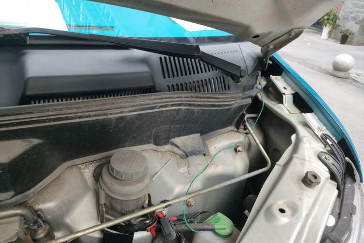 Used Suzuki Landy 2009 1.4L Manual Comfort Version Sunlight Edition Engine Bay Left