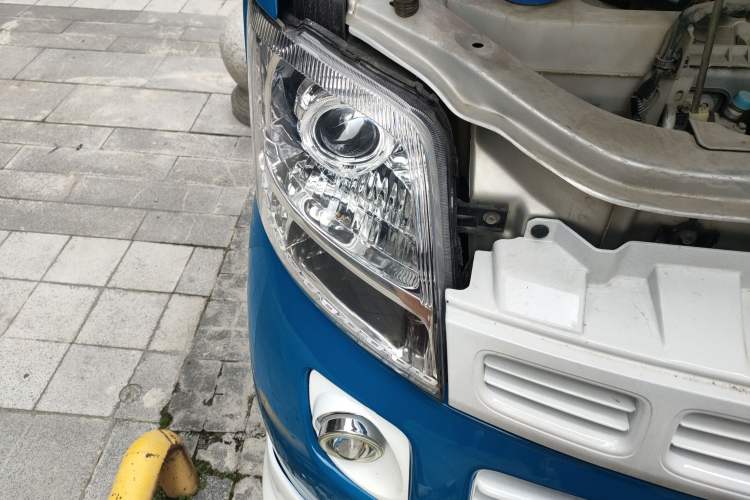 Used Suzuki Landy 2009 1.4L Manual Comfort Version Sunlight Edition Right Front Headlight