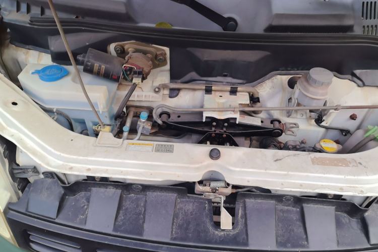 Used Suzuki Landy 2009 1.4L Manual Comfort Version Sunlight Edition Engine Bay