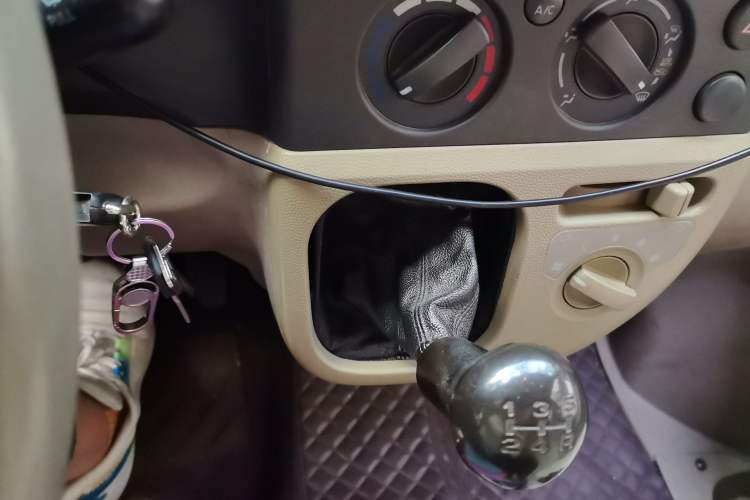 Used Suzuki Landy 2009 1.4L Manual Comfort Version Sunlight Edition Gear Lever