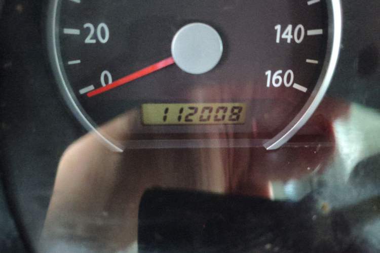 Used Suzuki Landy 2009 1.4L Manual Comfort Version Sunlight Edition Odometer Close Up