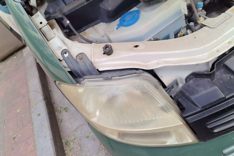 Used Suzuki Landy 2009 1.4L Manual Comfort Version Sunlight Edition Right Front Headlight