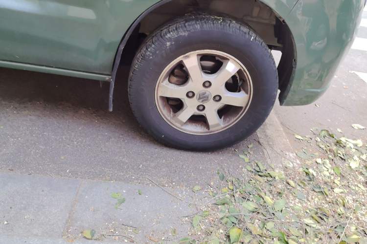 Used Suzuki Landy 2009 1.4L Manual Comfort Version Sunlight Edition Right Front Wheel Hub