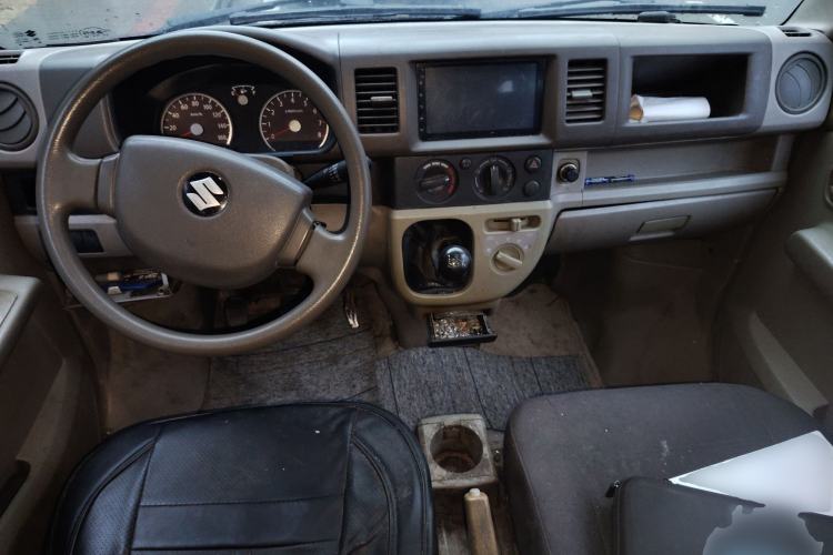 Used Suzuki Landy 2009 1.4L Manual Comfort Version Sunlight Edition Center Console