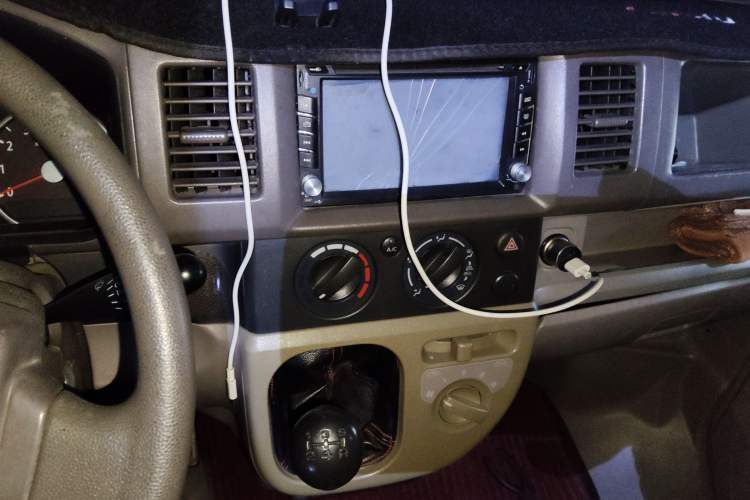Used Suzuki Landy 2009 1.4L Manual Comfort Version Sunlight Edition Audio And AC Panel