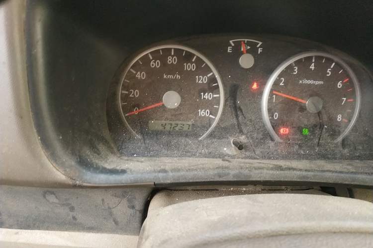 Used Suzuki Landy 2009 1.4L Manual Comfort Version Sunlight Edition Odometer Close Up