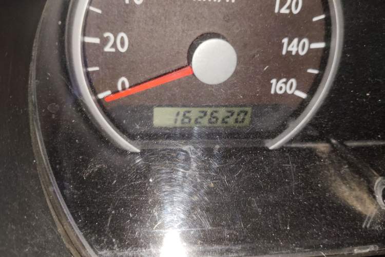 Used Suzuki Landy 2009 1.4L Manual Comfort Version Sunlight Edition Odometer Close Up
