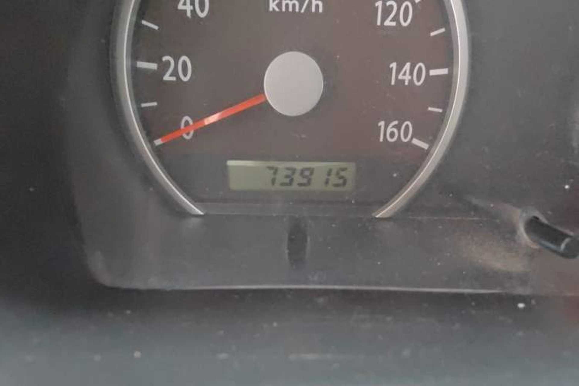 Used Suzuki Landy 2009 1.4L Manual Comfort Version Sunlight Edition Odometer Close Up