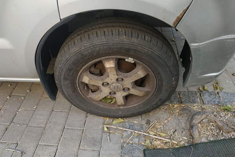 Used Suzuki Landy 2009 1.4L Manual Comfort Version Sunlight Edition Right Front Wheel Hub
