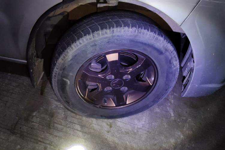 Used Suzuki Landy 2009 1.4L Manual Comfort Version Sunlight Edition Right Front Wheel Hub