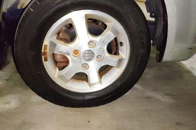 Used Suzuki Landy 2009 1.4L Manual Comfort Version Sunlight Edition Right Front Wheel Hub