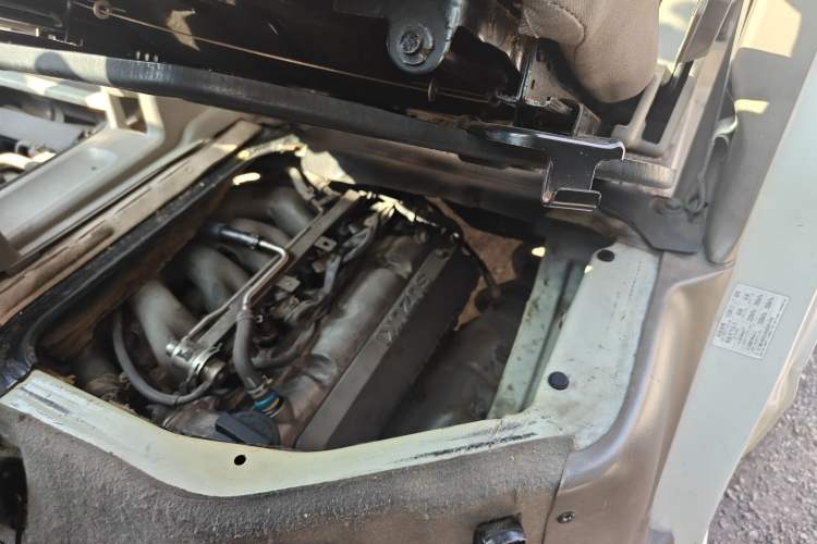 Used Suzuki Landy 2009 1.4L Manual Comfort Version Sunlight Edition Engine Bay Left