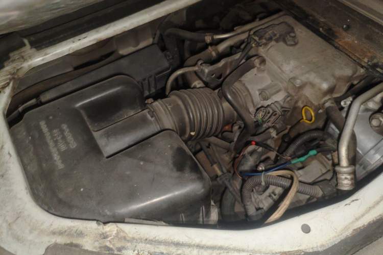 Used Suzuki Landy 2009 1.4L Manual Comfort Version Sunlight Edition Engine Bay