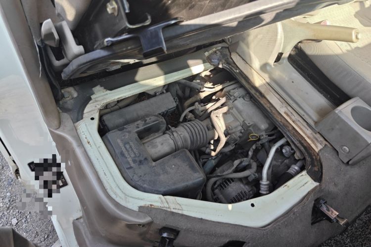 Used Suzuki Landy 2009 1.4L Manual Comfort Version Sunlight Edition Engine Bay Right