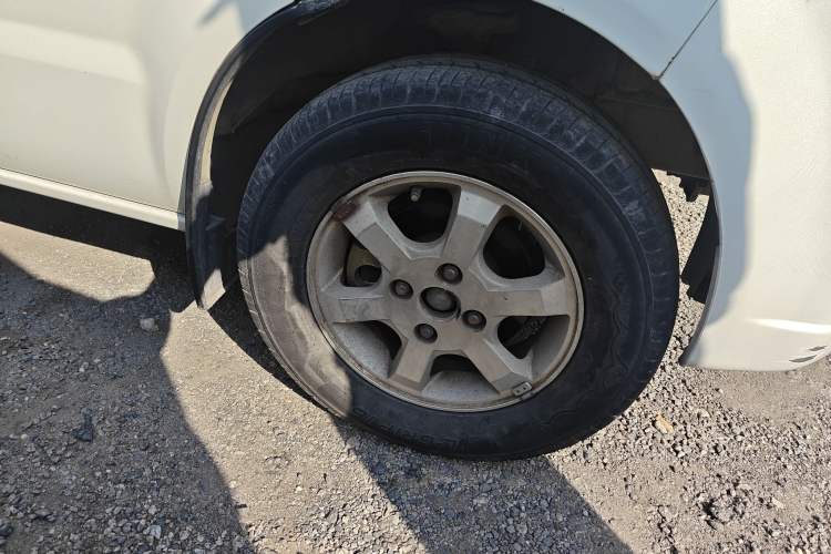 Used Suzuki Landy 2009 1.4L Manual Comfort Version Sunlight Edition Right Front Wheel Hub