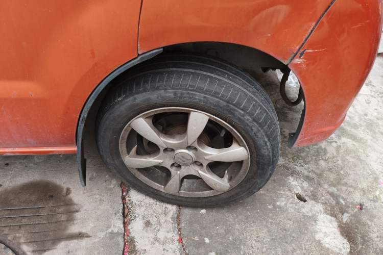 Used Suzuki Landy 2009 1.4L Manual Comfort Version Sunlight Edition Right Front Wheel Hub