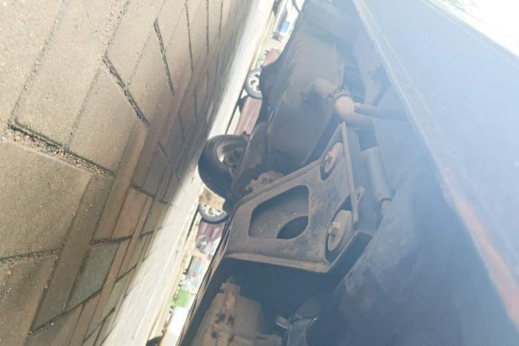 Used Suzuki Landy 2010 1.2L Manual Comfort Version – Sunshine Edition Chassis Front Right