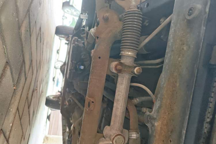 Used Suzuki Landy 2010 1.2L Manual Comfort Version – Sunshine Edition Chassis Front