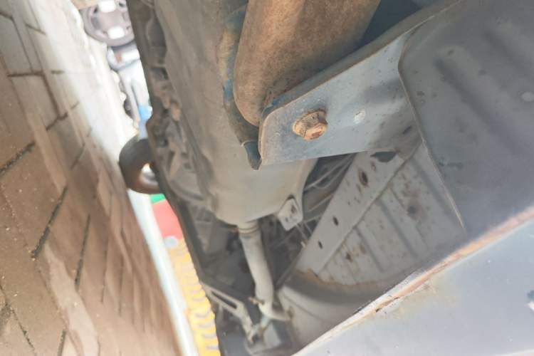 Used Suzuki Landy 2010 1.2L Manual Comfort Version – Sunshine Edition Chassis Rear Right