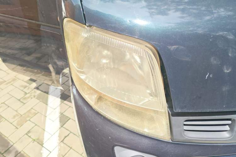 Used Suzuki Landy 2010 1.2L Manual Comfort Version – Sunshine Edition Right Front Headlight
