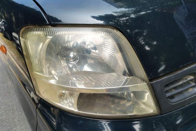 Used Suzuki Landy 2010 1.2L Manual Comfort Version – Sunshine Edition Right Front Headlight
