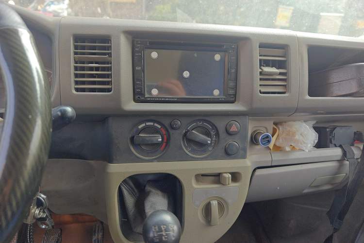 Used Suzuki Landy 2010 1.2L Manual Standard Edition – Sunshine Version Audio And AC Panel