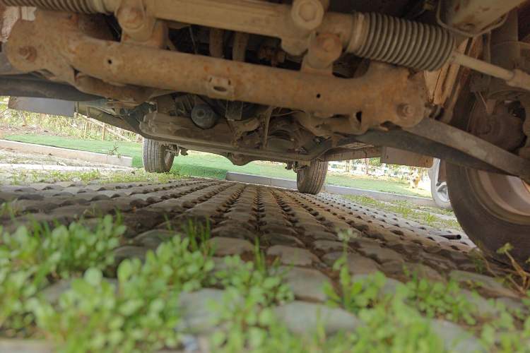 Used Suzuki Landy 2010 1.2L Manual Standard Edition – Sunshine Version Chassis Front