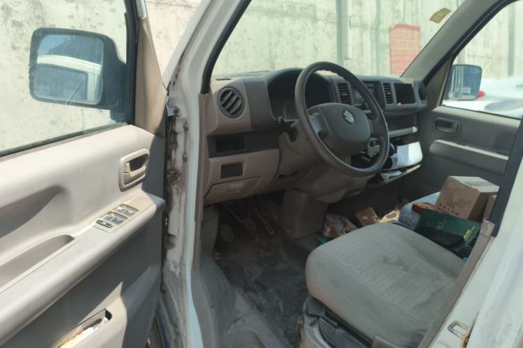 Used Suzuki Landy 2010 1.2L Manual Comfort Version – Sunshine Edition Driver Seat