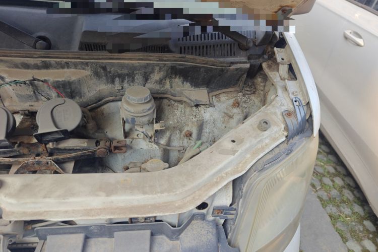 Used Suzuki Landy 2010 1.2L Manual Standard Edition – Sunshine Version Engine Bay Left