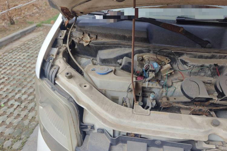 Used Suzuki Landy 2010 1.2L Manual Standard Edition – Sunshine Version Engine Bay Right