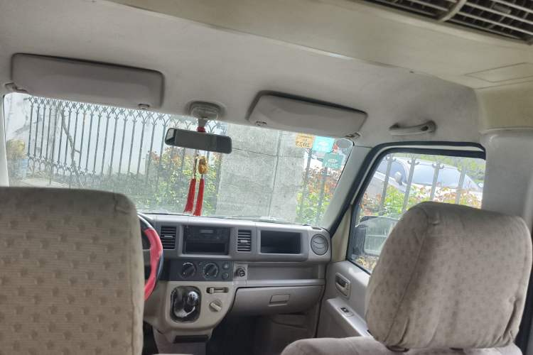 Used Suzuki Landy 2010 1.2L Manual Comfort Version – Sunshine Edition Headliner