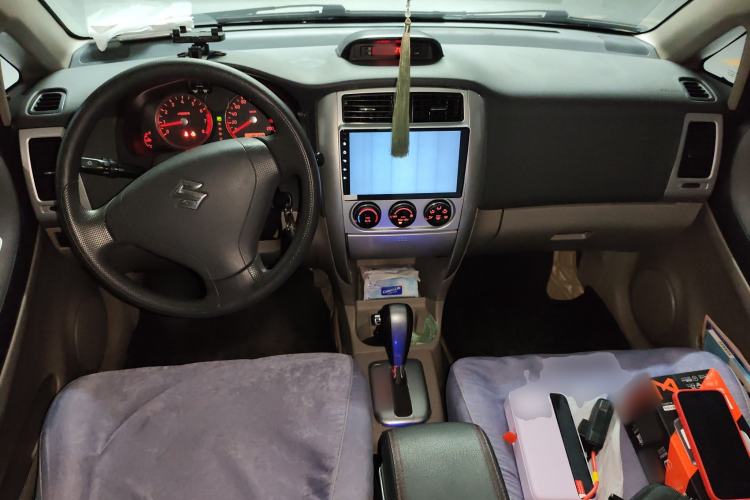 Used Suzuki Liana 2008 Sedan 1.6L Automatic Standard Model Center Console