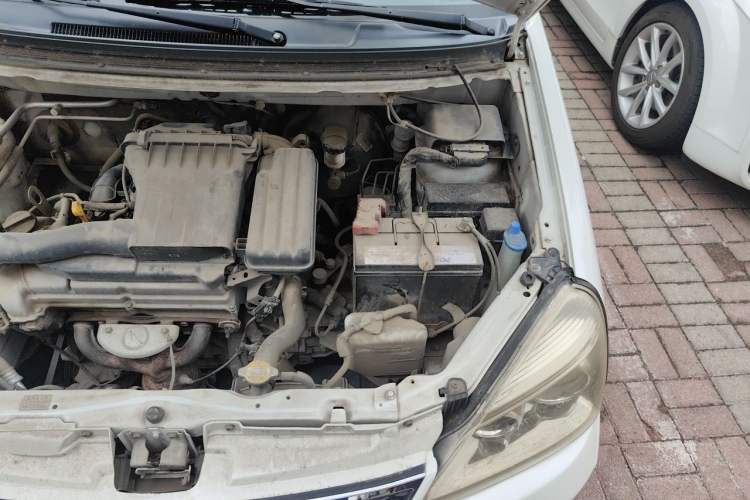 Used Suzuki Liana 2011 A+ Hatchback 1.4L Manual Luxury Type I Engine Bay Left