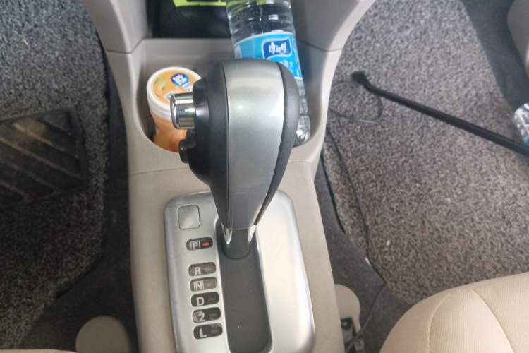 Used Suzuki Liana 2012 Hatchback 1.6L Automatic Special Edition Gear Lever