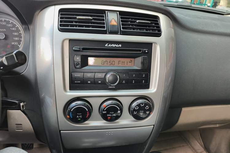 Used Suzuki Liana 2012 Hatchback 1.4 VVT Manual Luxury Model Audio And AC Panel