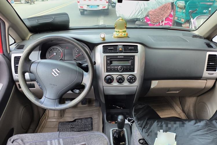 Used Suzuki Liana 2012 Hatchback 1.4 VVT Manual Luxury Model Center Console