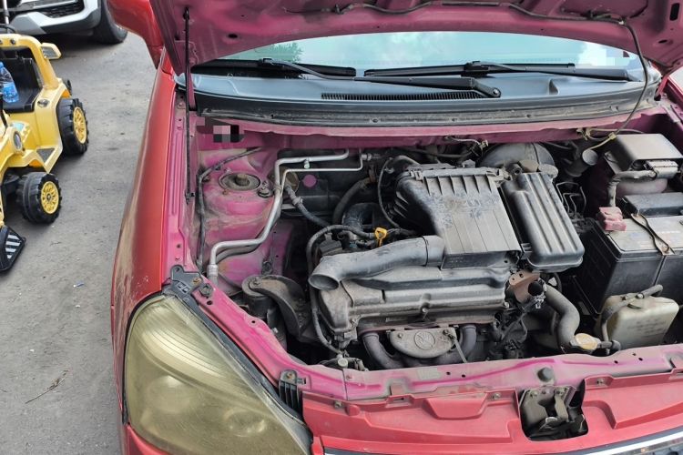 Used Suzuki Liana 2012 Hatchback 1.4 VVT Manual Luxury Model Engine Bay Right