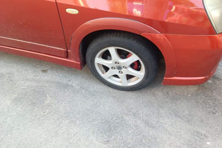 Used Suzuki Liana 2012 Hatchback 1.4 VVT Manual Luxury Model Right Front Wheel Hub