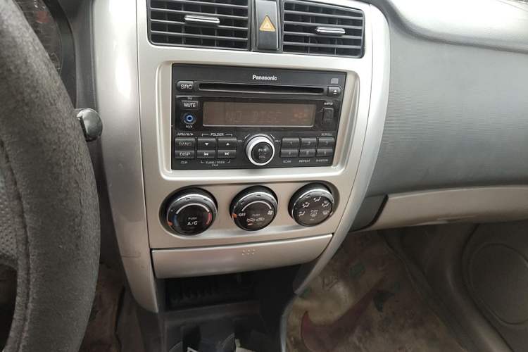 Used Suzuki Liana  Audio And AC Panel