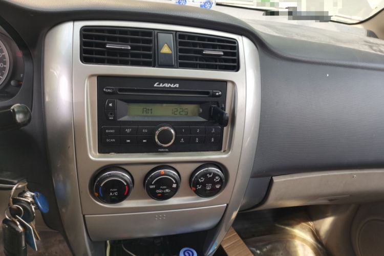 Used Suzuki Liana 2012 Hatchback 1.4 VVT Manual Comfort Model Audio And AC Panel
